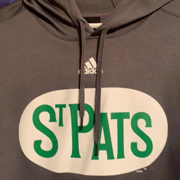 Toronto Maple Leafs St Pats hoodie - Picture 2 of 7